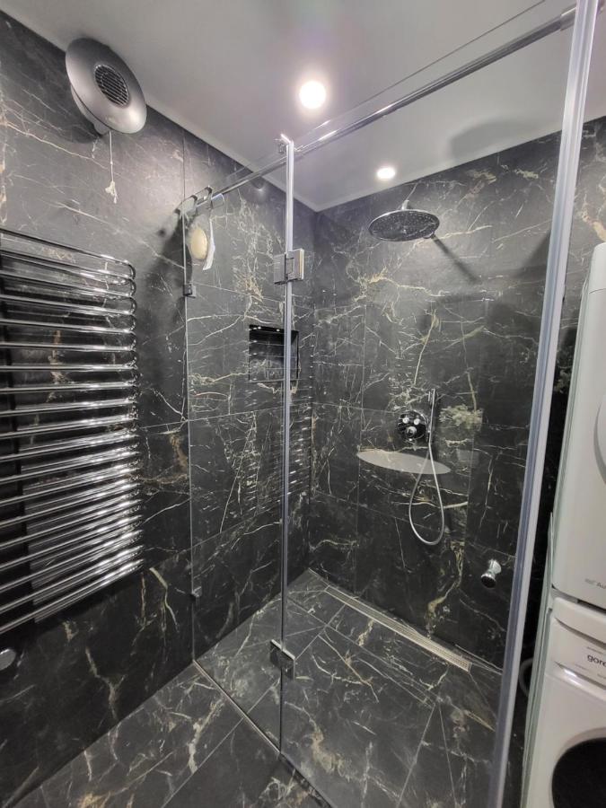 E. D. Elite Apartment Šiauliai Buitenkant foto
